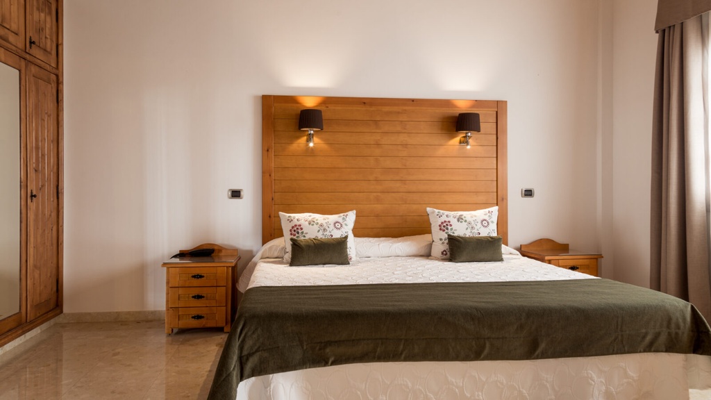 Hotel service communication